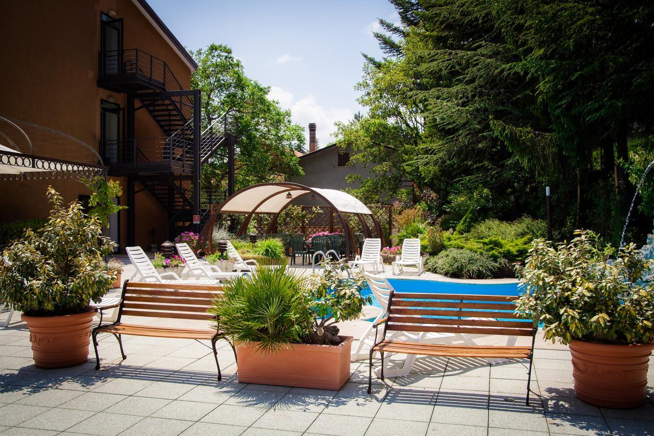 Hotel Ulisse Carpegna Exterior photo